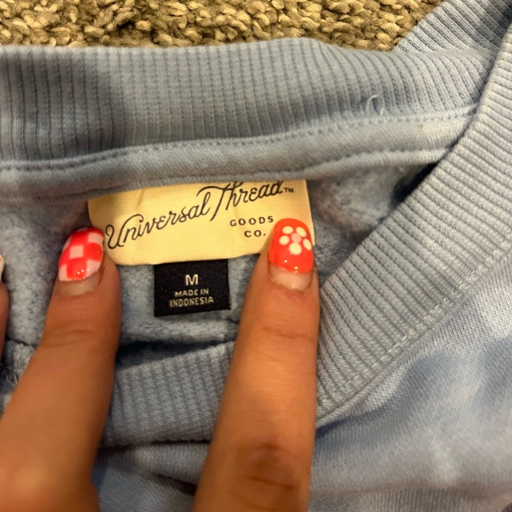 Cropped crew neck